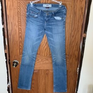Hollister stretch skinny bootcut size 26 33 (3 regular)